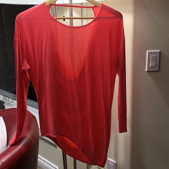 Tatika brand top. Open back. Canadian designer. Activewear. Drape back. - Picture 3 of 6